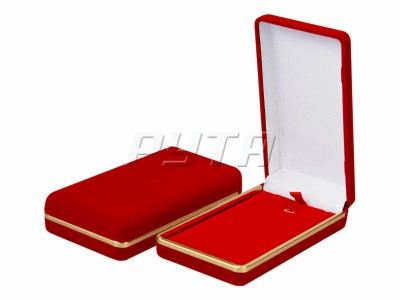 27703 Футляр флокированный, прямоугольный с золотым ободком, серия Классика,арт 27703
