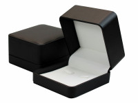 7924000 Футляр с подсветкой для украшений (92х92х52)